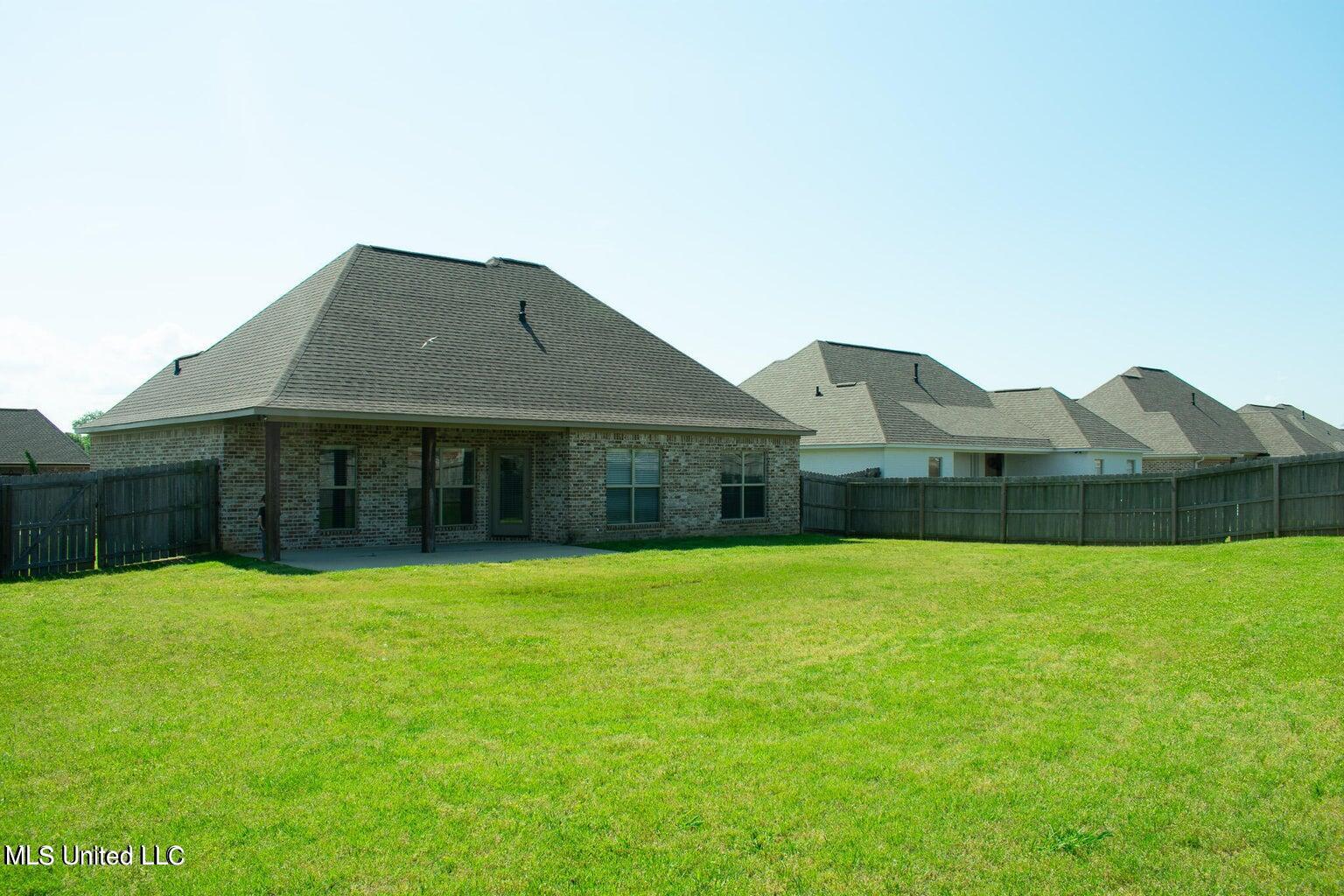 216 Buttonwood Lane Canton, MS 39046 - Photo 21 of 21 20240607200708325881000000-o