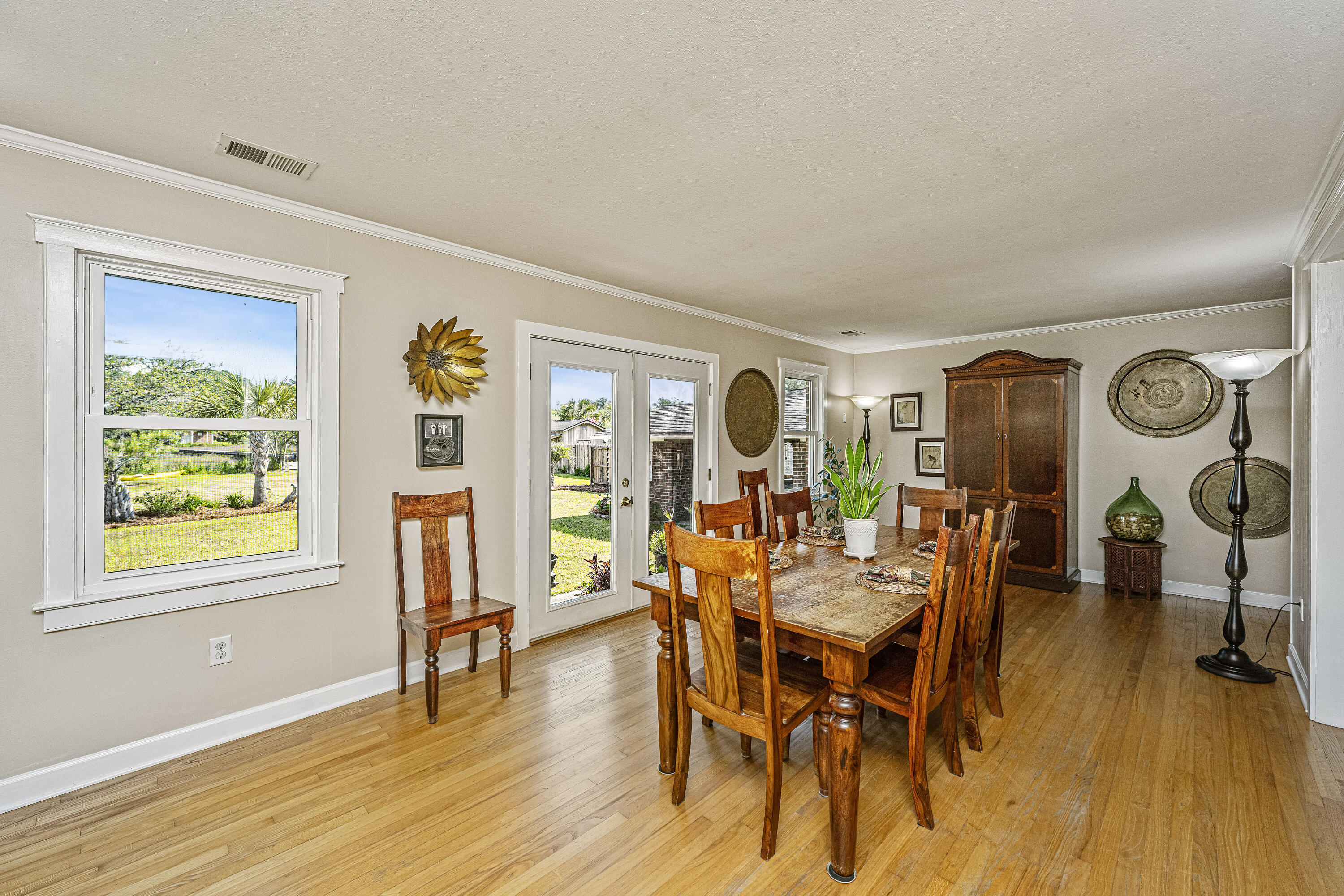 1890 Capri Drive Charleston, SC 29407 - Photo 11 of 47 Dining