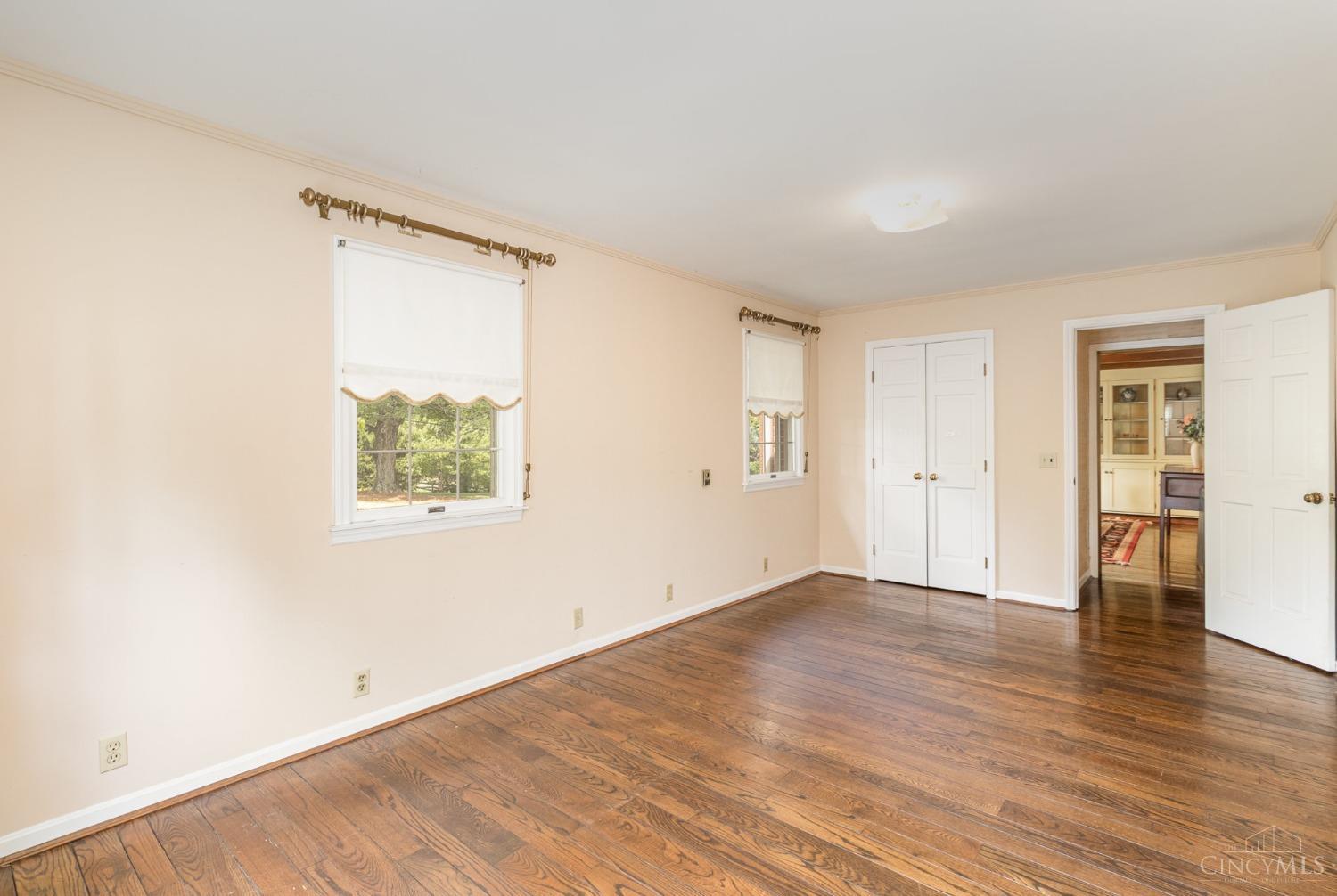 1102 Eversole Road Cincinnati, OH 45230 - Photo 24 of 57