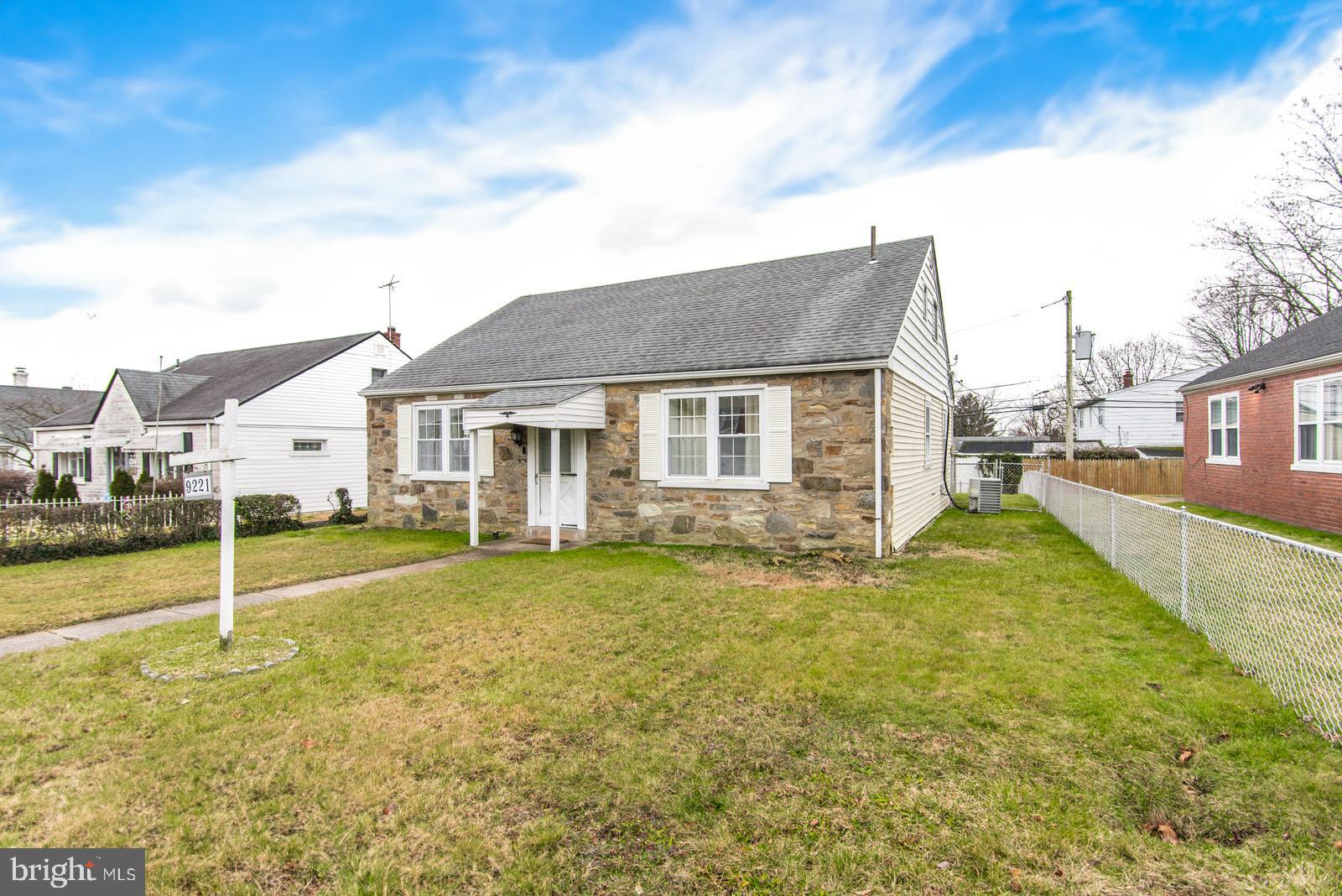 9221 Wesleyan Road Philadelphia, PA 19114 - Photo 3 of 72 Gallery Image 3