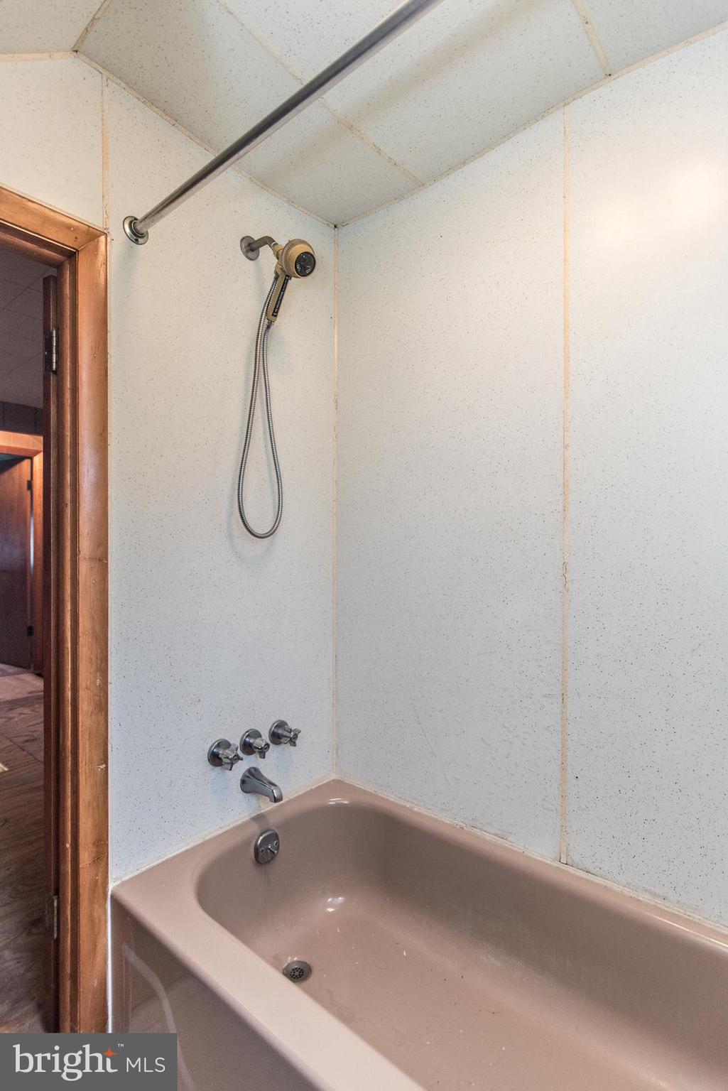 9221 Wesleyan Road Philadelphia, PA 19114 - Photo 53 of 72 2nd Floor Full Bath