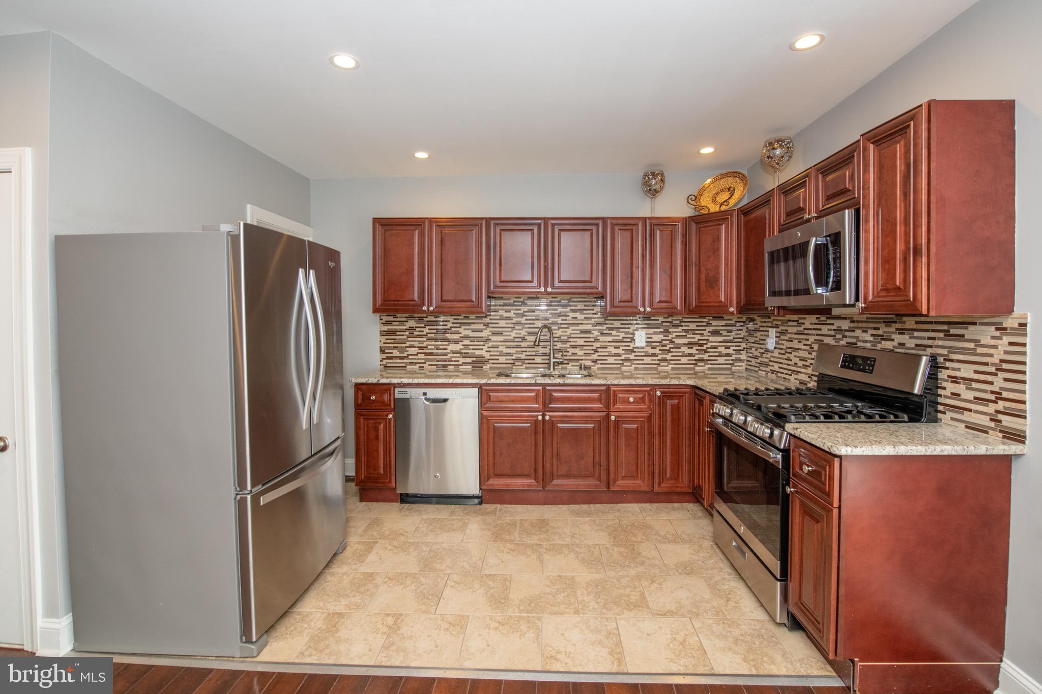 5624 Gainor Road Philadelphia, PA 19131 - Photo 8 of 28 Kitchen