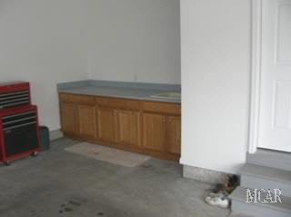 9918 Cemetery Road Erie, MI 48133 - Photo 19 of 20 Garage