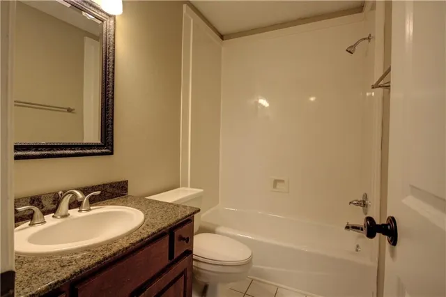 $1,350 | 717 Heavens Drive, Unit 4, Mandeville, LA 70471