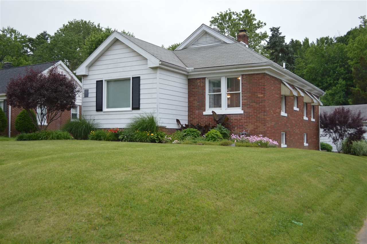10 West Mill Road Evansville, IN 47710 - Photo 1 of 15 Gallery Image 1