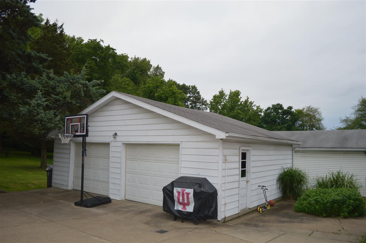10 West Mill Road Evansville, IN 47710 - Photo 12 of 15 Gallery Image 12