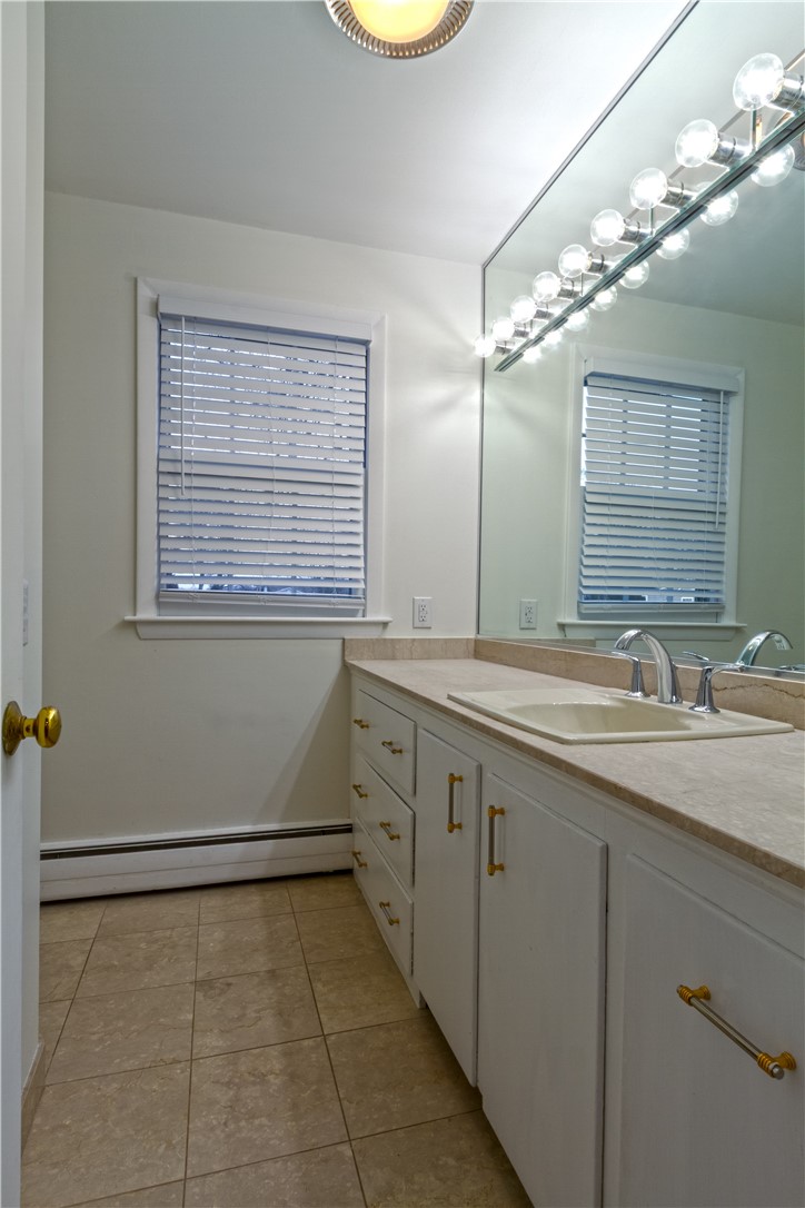 11 West Blue Ridge Road Cranston, RI 02920 - Photo 33 of 43