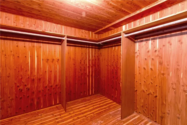 $799,000 | 11 West Blue Ridge Road, Cranston, RI 02920