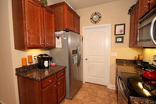 10610 Orkney Way Daphne, AL 36527 - Photo 12 of 20 Kitchen View 4