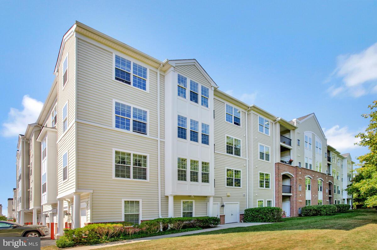 7315 Maplecrest Road, Unit 405 Elkridge, MD 21075 - Photo 37 of 76 a front view of a building
