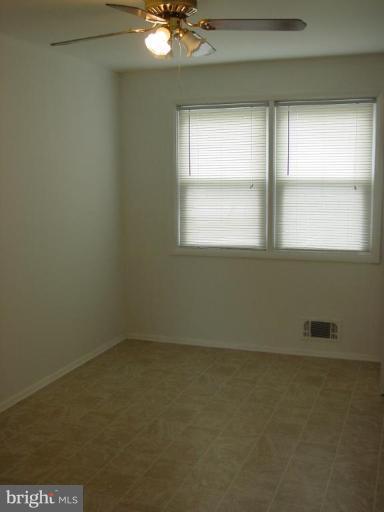 4233 Labyrinth Road Baltimore, MD 21215 - Photo 3 of 5 Dining Room