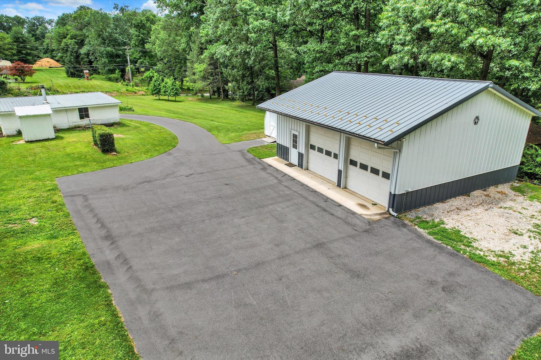 1063 Porters Road Spring Grove, PA 17362 - Photo 15 of 46 Gallery Image 15