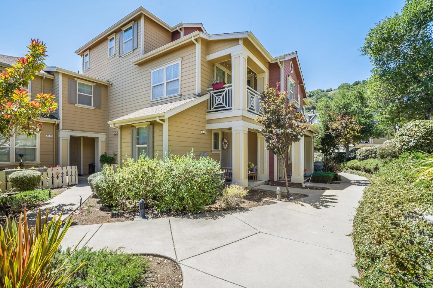 6132 Old Quarry Loop Oakland, CA 94605 - Photo 25 of 38 front view of house with a small yard
