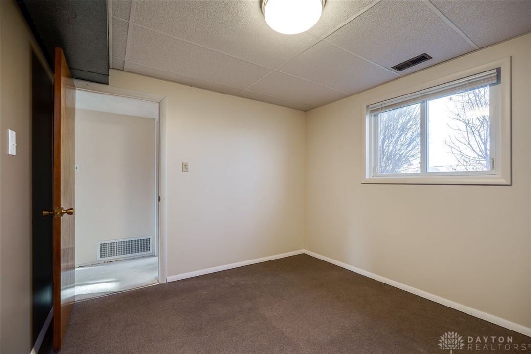 968 Spinning Road Dayton, OH 45431 - Photo 20 of 39 Gallery Image 20