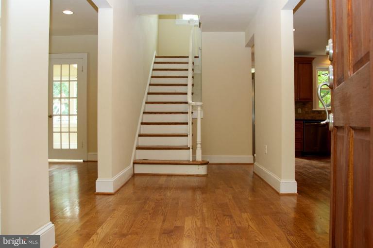 4218 Reno Road Northwest Washington, DC 20008 - Photo 8 of 30 Interior (General)