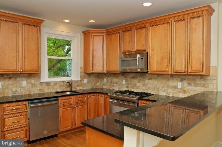 4218 Reno Road Northwest Washington, DC 20008 - Photo 10 of 30 Kitchen
