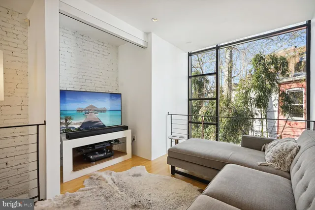 $895,000 | 978 Florida Avenue Northwest, Washington, DC 20001