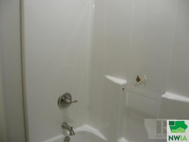 592 Colonial Street Sioux Center, IA 51250 - Photo 19 of 30 Gallery Image 19