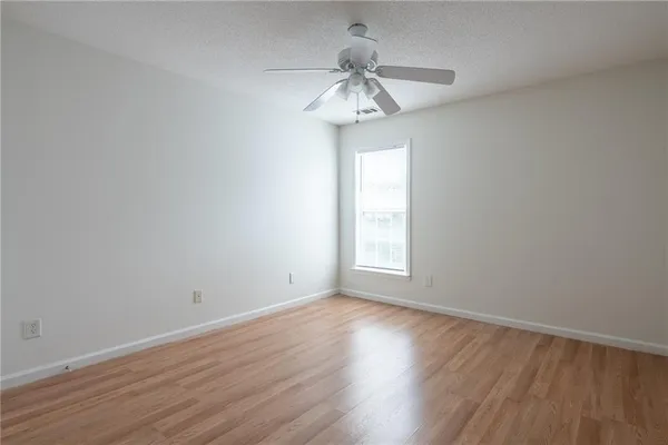 $2,050 | 278 Regent Square, Woodstock, GA 30188