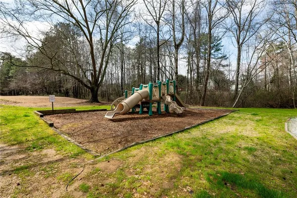 $2,050 | 278 Regent Square, Woodstock, GA 30188