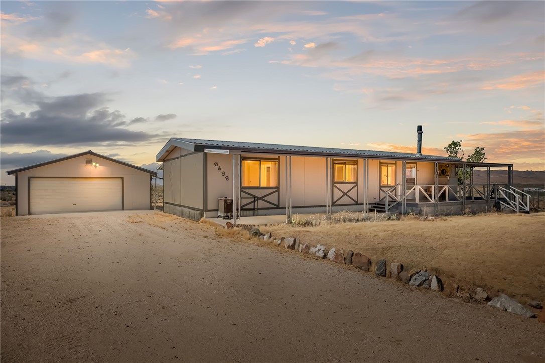 6498 West Chloride Road Golden Valley, AZ 86413 - Photo 1 of 55