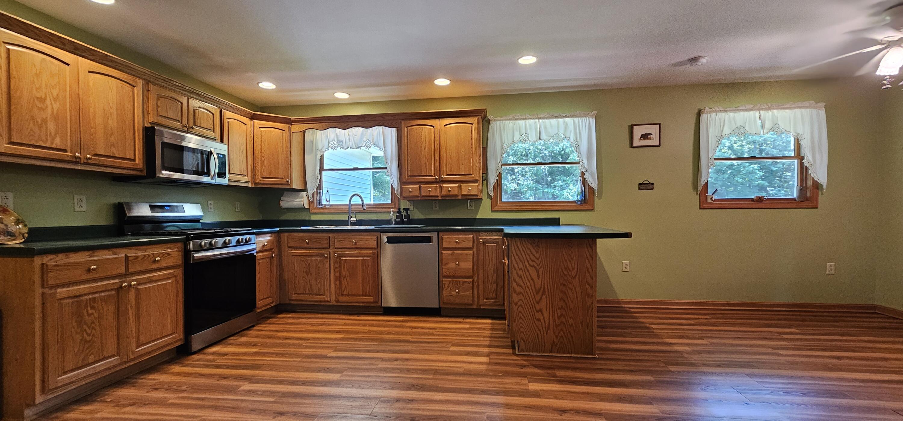 6 Apple Tree Lane Albion, ME 04910 - Photo 17 of 38 15. Kitchen