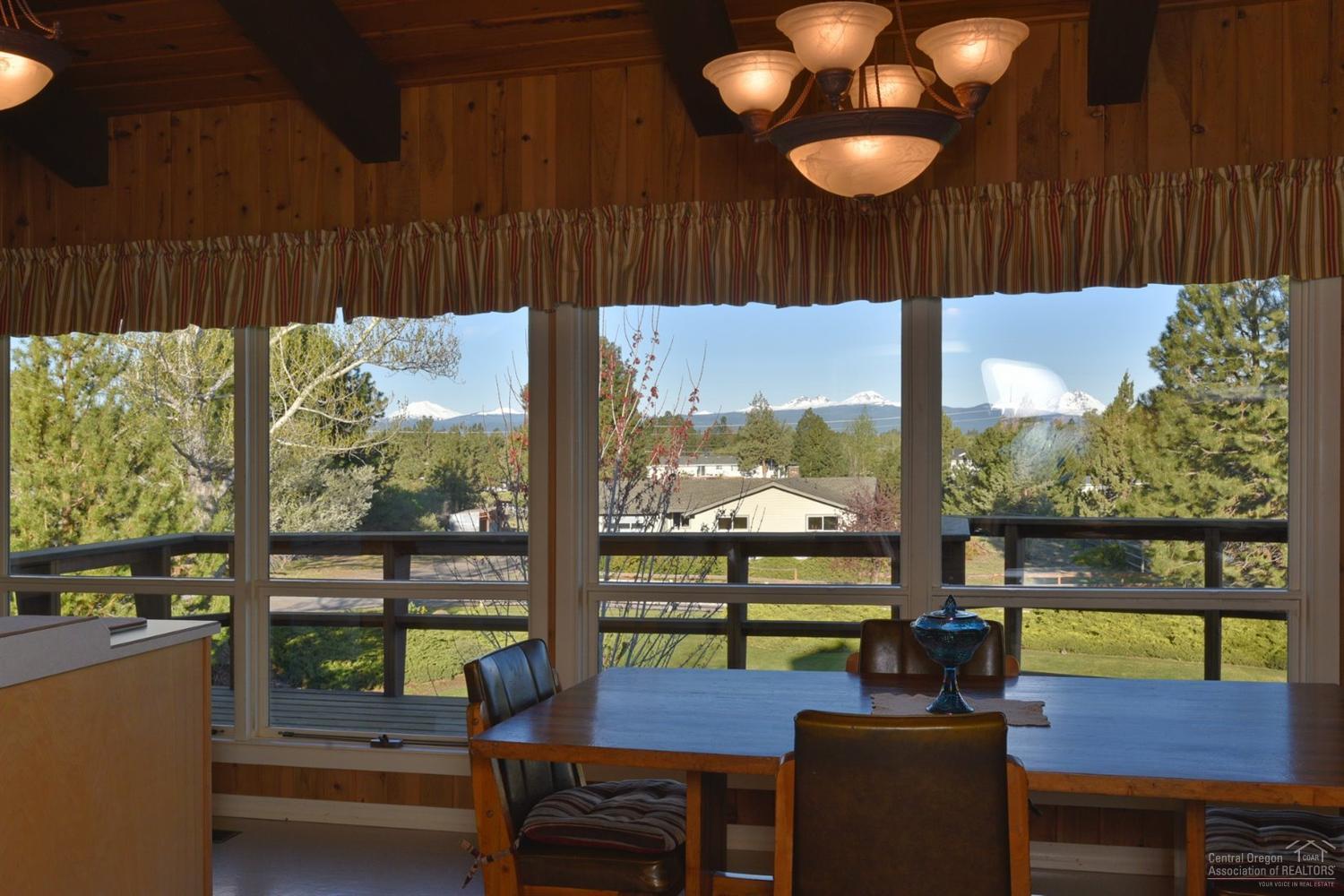 61843 Dobbin Road Bend, OR 97702 - Photo 7 of 25 Additional Photo