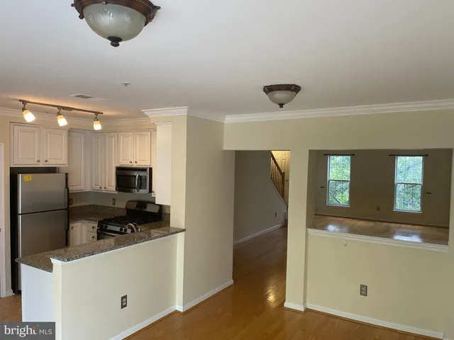 $2,750 | 1510 Northern Neck Drive, Unit 201, Vienna, VA 22182