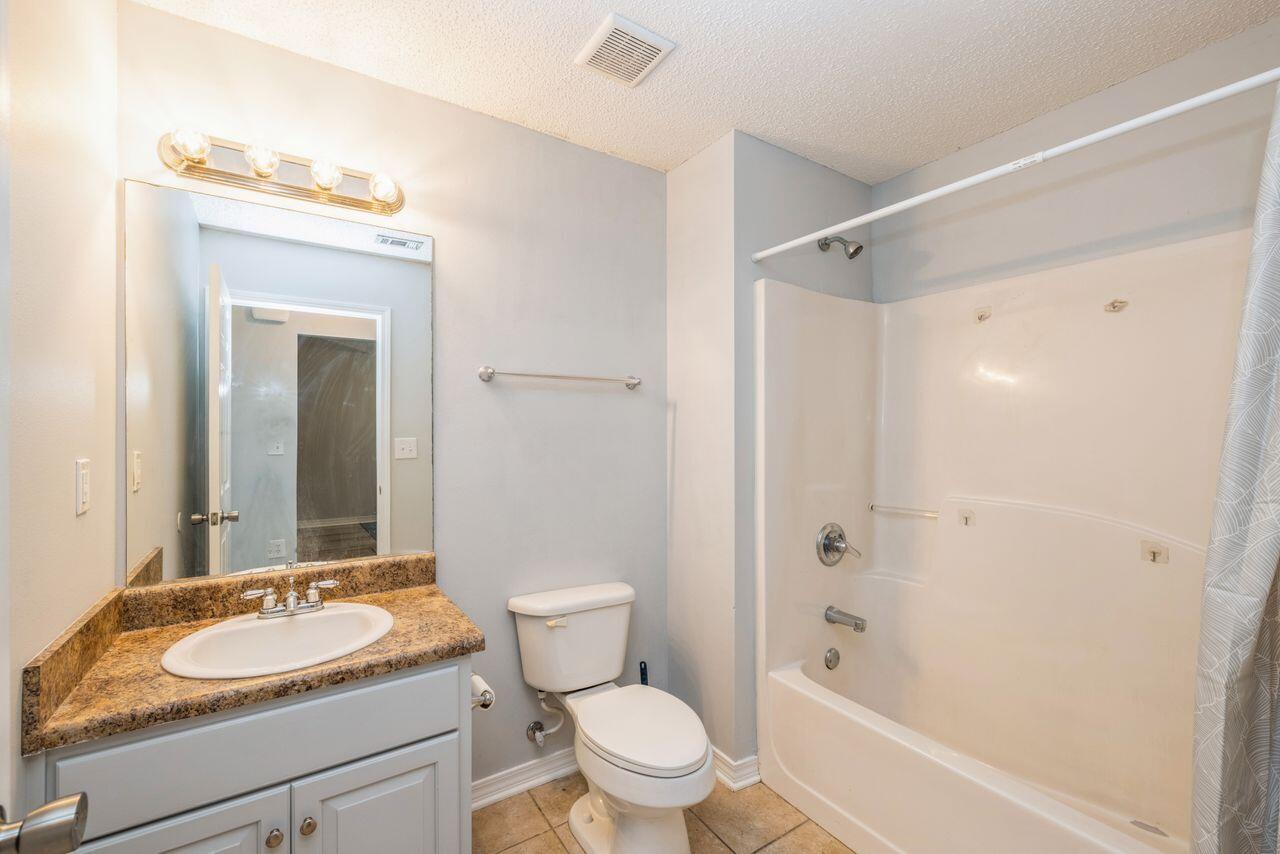 3149 Forrest Avenue Crestview, FL 32539 - Photo 14 of 35 14_3149ForrestAve_2025_HiRes