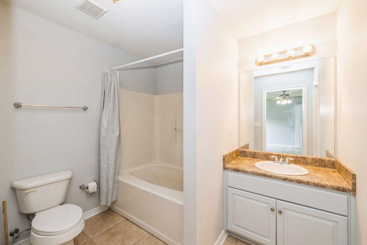 3149 Forrest Avenue Crestview, FL 32539 - Photo 8 of 35 08_3149ForrestAve_2016_HiRes