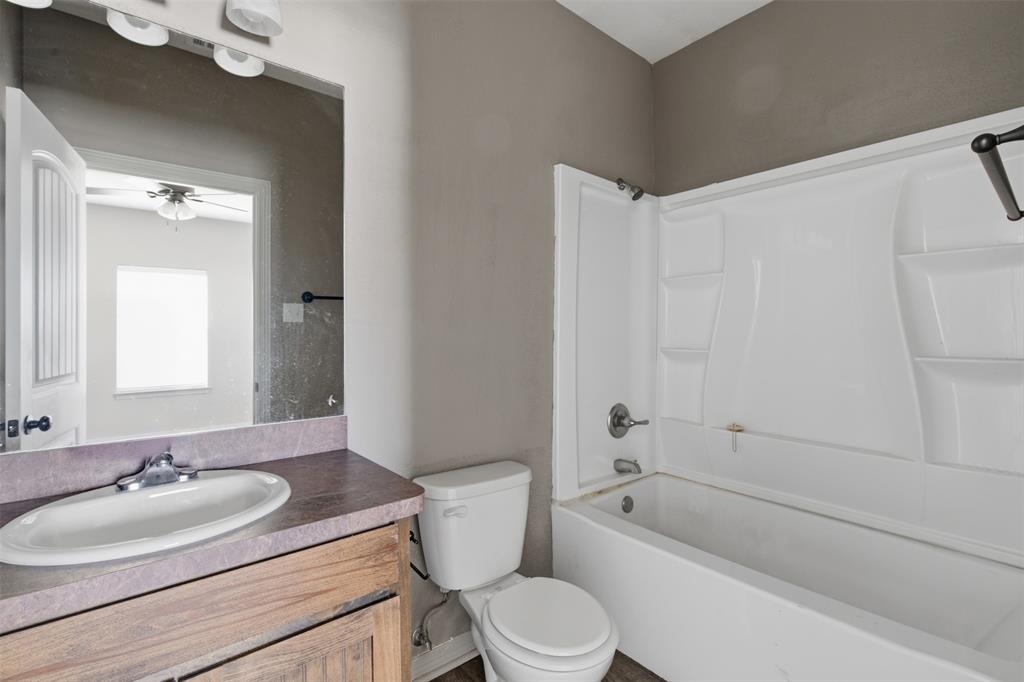 101 Capps Street, Unit D Rio Vista, TX 76093 - Photo 22 of 26