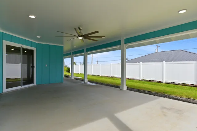 a view of an empty room with window