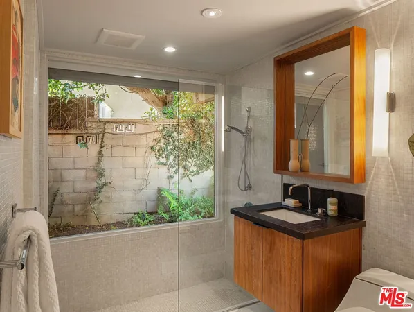 $3,600,000 | 12632 Sunset Boulevard, Los Angeles, CA 90049