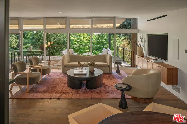 $3,600,000 | 12632 Sunset Boulevard, Los Angeles, CA 90049