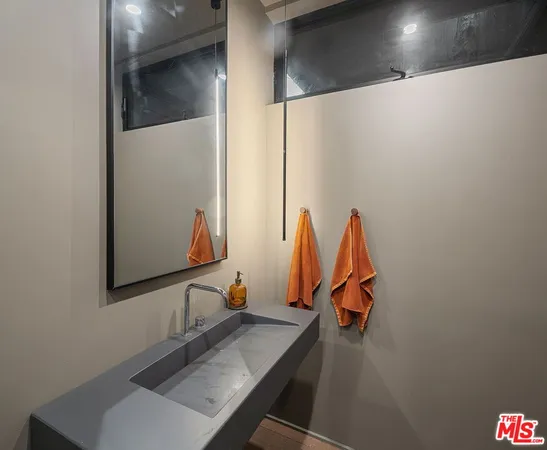 $3,600,000 | 12632 Sunset Boulevard, Los Angeles, CA 90049