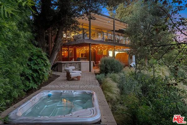 $3,600,000 | 12632 Sunset Boulevard, Los Angeles, CA 90049