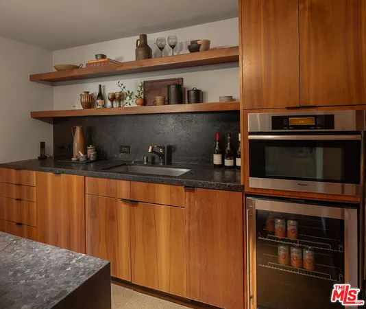 $3,600,000 | 12632 Sunset Boulevard, Los Angeles, CA 90049