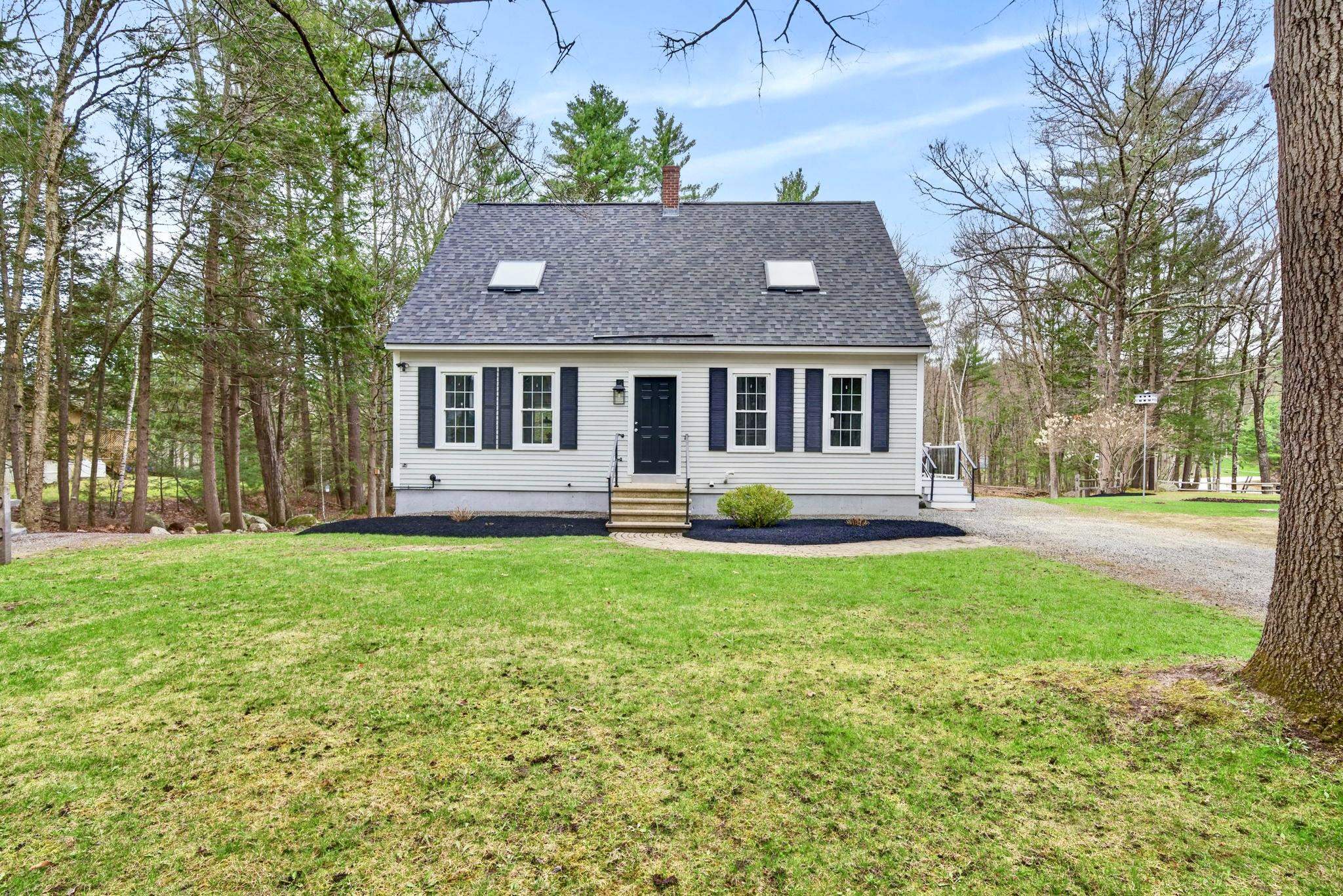 131 Colburn Road Milford, NH 03055 - Photo 3 of 59 Gallery Image 3