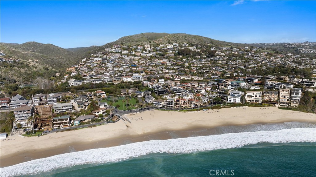 300 Emerald Bay Laguna Beach, CA 92651 - Photo 27 of 31 a view of city view and mountain view