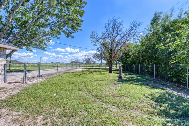 $282,500 | 101 South Bluebonnet Drive, Uvalde, TX 78801