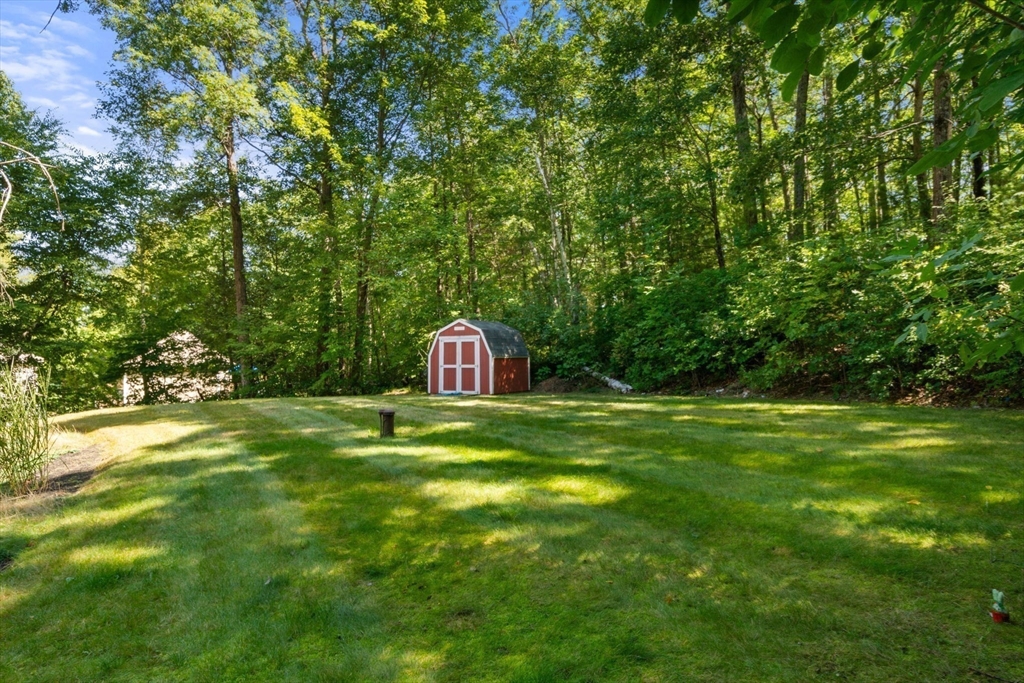 60 Allen Road Sturbridge, MA 01566 - Photo 31 of 34