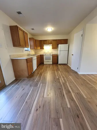 $1,835 | 4528 Appledale Court, Marshall, VA 20115