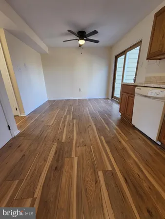 $1,835 | 4528 Appledale Court, Marshall, VA 20115