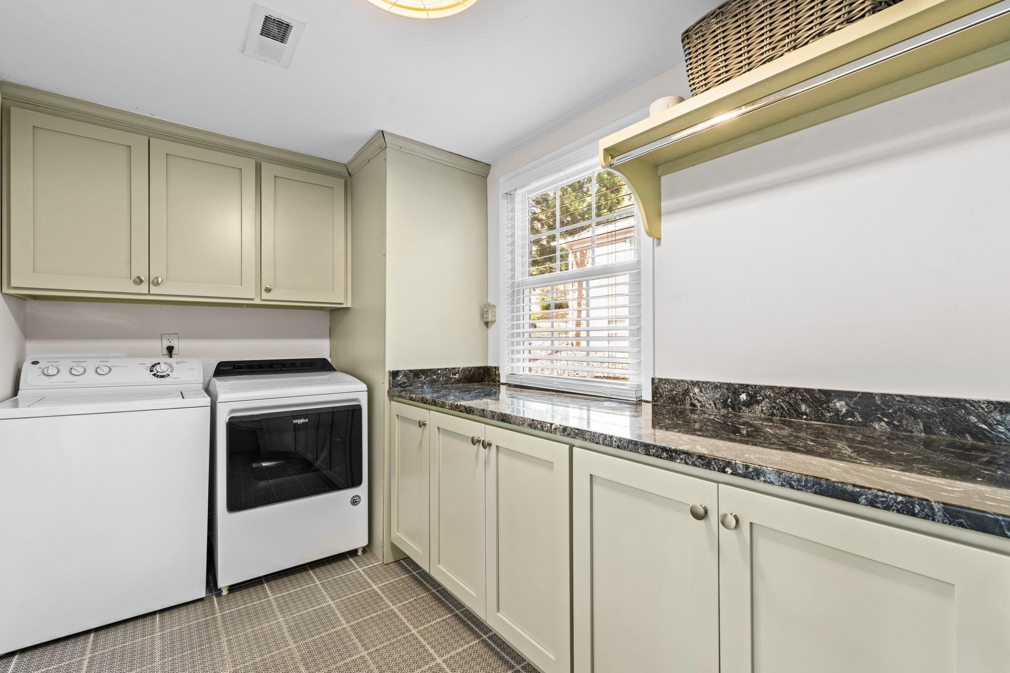 4800 Radcliff Road Raleigh, NC 27609 - Photo 18 of 34 Photo 18