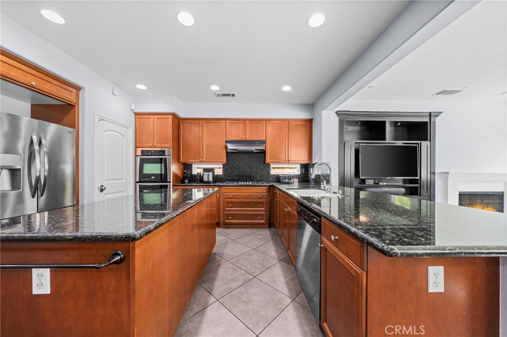25614 Red Hawk Road Corona, CA 92883 - Photo 17 of 64