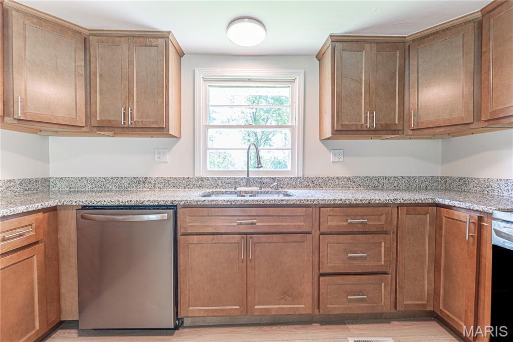 4726 High Street Sullivan, MO 63080 - Photo 8 of 33