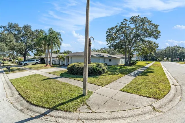 $575,000 | 2935 Atwood Drive, Clearwater, FL 33761