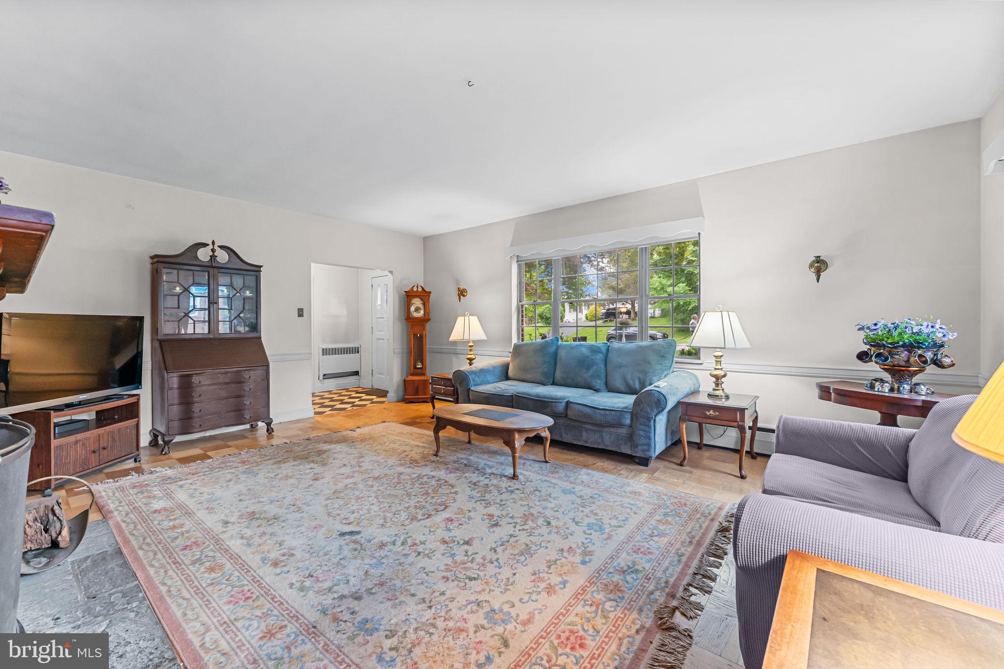 8316 MacArthur Road Glenside, PA 19038 - Photo 5 of 35