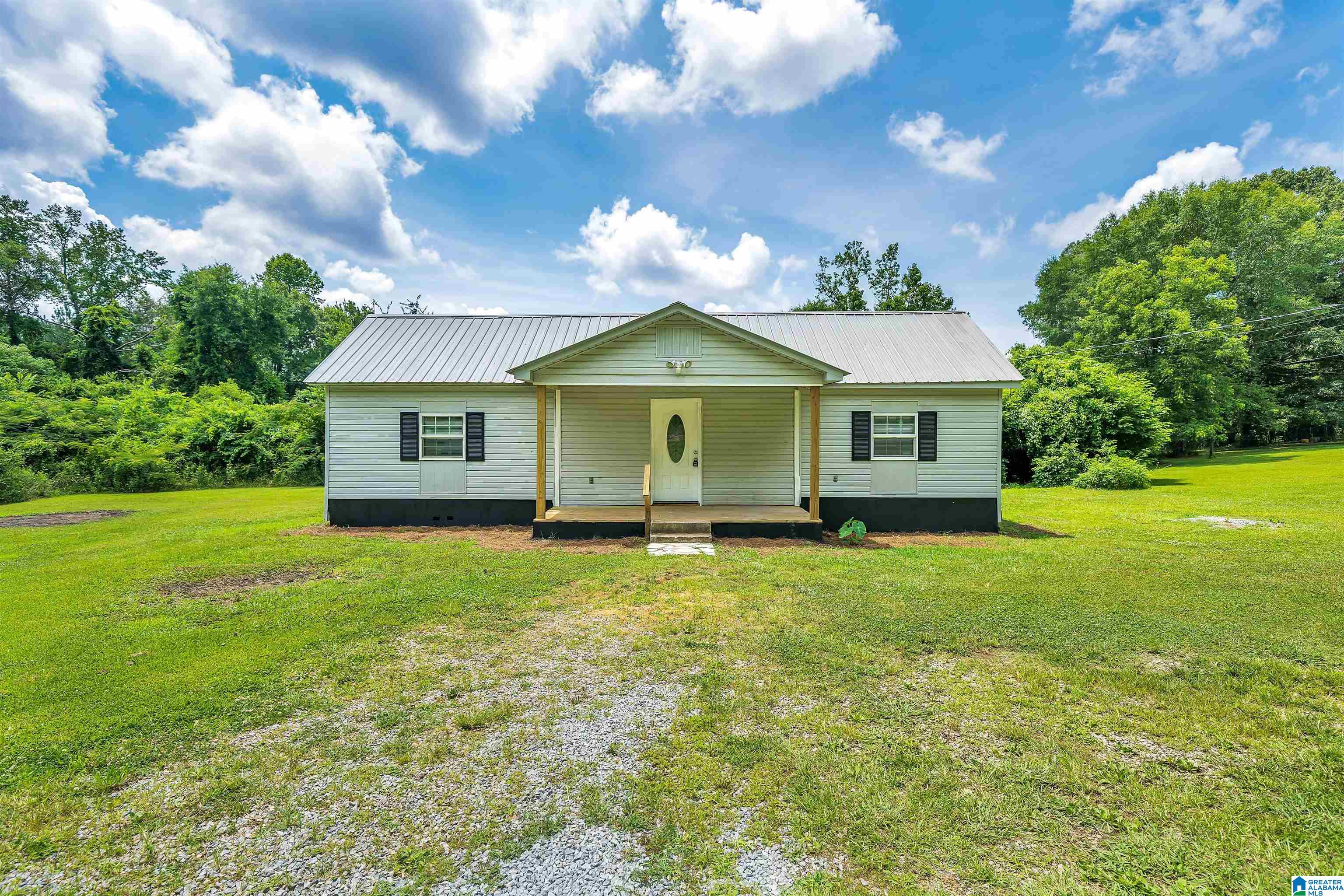 435 Southview Road Sylacauga, AL 35150 - Photo 1 of 30