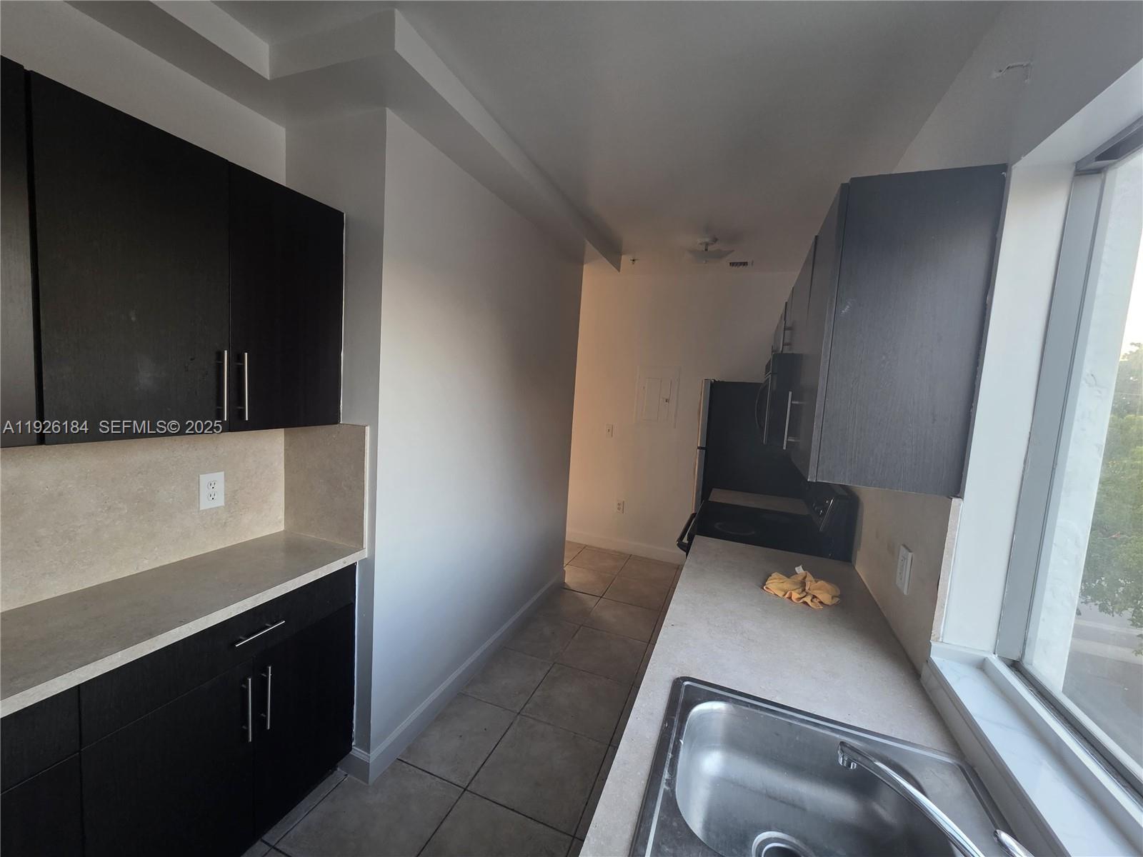 2389 Northwest 26th Street, Unit 3A Miami, FL 33142 - Photo 8 of 11